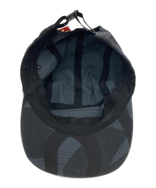 SUPREME（シュプリーム）SUPREME (シュプリーム) Military Camp Cap ネイビー×ブラックの古着・服飾アイテム