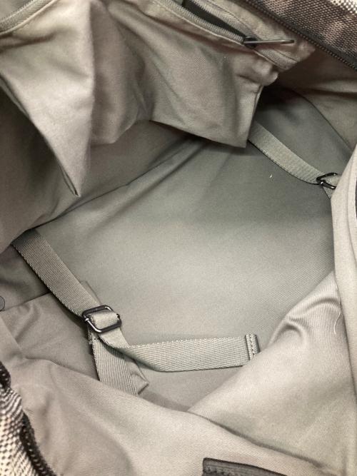 Cote&Ciel（コートエシエル）Cote&Ciel (コートエシエル) バックパック グレー×ブラックの古着・服飾アイテム