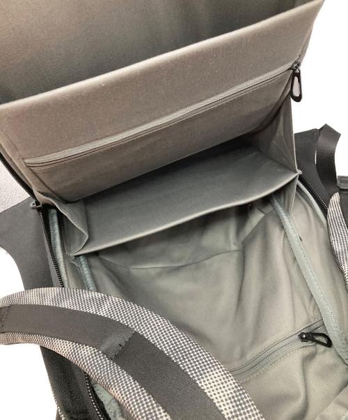 Cote&Ciel（コートエシエル）Cote&Ciel (コートエシエル) バックパック グレー×ブラックの古着・服飾アイテム