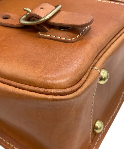 Herz（ヘルツ）Herz (ヘルツ) 2WAYショルダーバッグM キャメルの古着・服飾アイテム