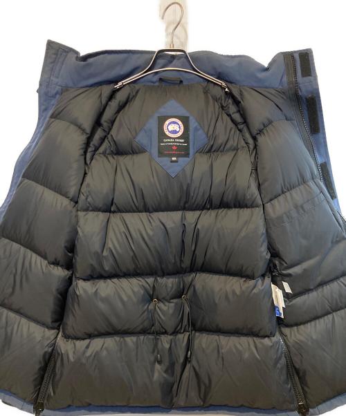 CANADA GOOSE（カナダグース）CANADA GOOSE (カナダグース) KAMLOOPS ネイビー サイズ:Mの古着・服飾アイテム