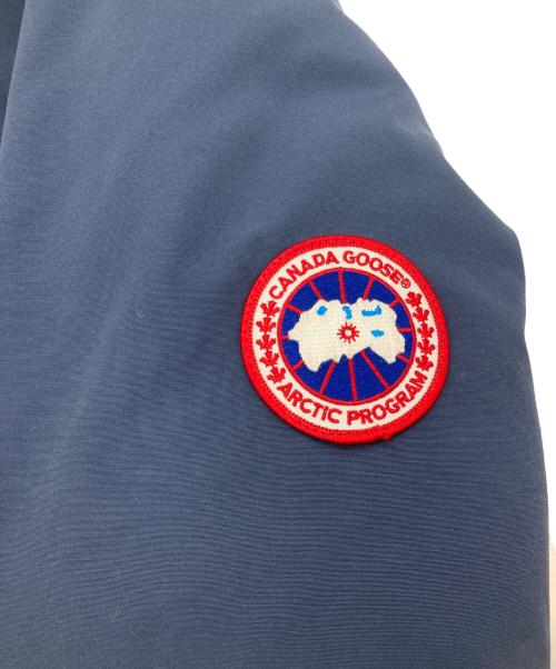 CANADA GOOSE（カナダグース）CANADA GOOSE (カナダグース) KAMLOOPS ネイビー サイズ:Mの古着・服飾アイテム