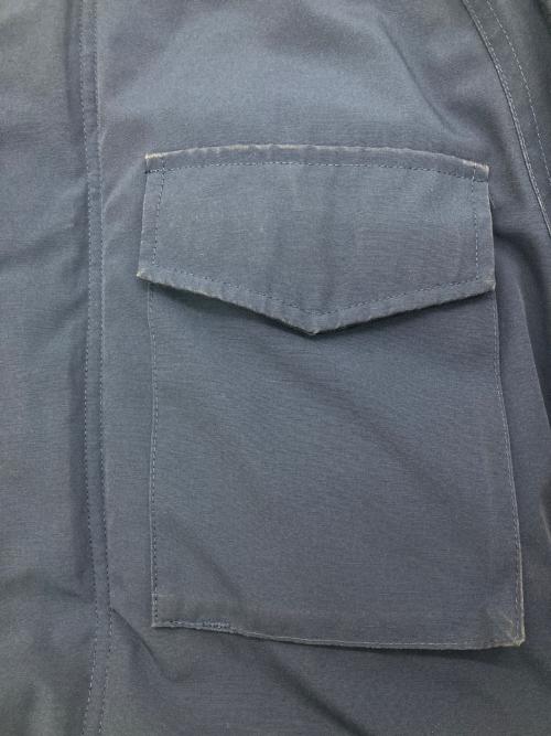 CANADA GOOSE（カナダグース）CANADA GOOSE (カナダグース) KAMLOOPS ネイビー サイズ:Mの古着・服飾アイテム