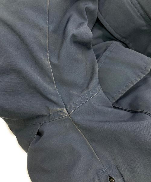 CANADA GOOSE（カナダグース）CANADA GOOSE (カナダグース) KAMLOOPS ネイビー サイズ:Mの古着・服飾アイテム