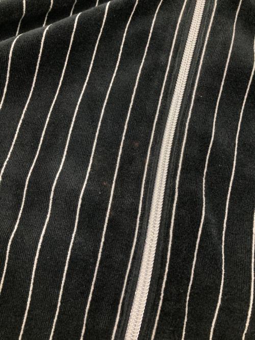 FRED PERRY（フレッドペリー）FRED PERRY (フレッドペリー) ベロアトラックジャケット ブラック×ホワイト サイズ:Mの古着・服飾アイテム