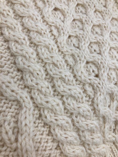 Carraig Donn（キャレイグ ドン）Carraig Donn (キャレイグ ドン) ［古着］ウールケーブルニット アイボリー サイズ:不明の古着・服飾アイテム