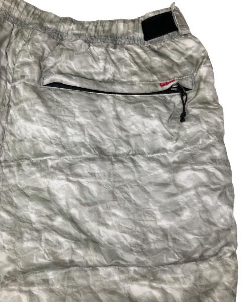 THE NORTH FACE（ザ ノース フェイス）THE NORTH FACE (ザ ノース フェイス) SUPREME (シュプリーム) Paper Print Nuptse Pant グレー サイズ:Mの古着・服飾アイテム