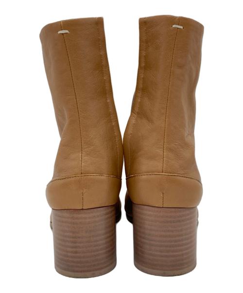Maison Margiela（メゾンマルジェラ）Maison Margiela (メゾンマルジェラ) TABI ANKLE BOOTS ブラウン サイズ:36の古着・服飾アイテム