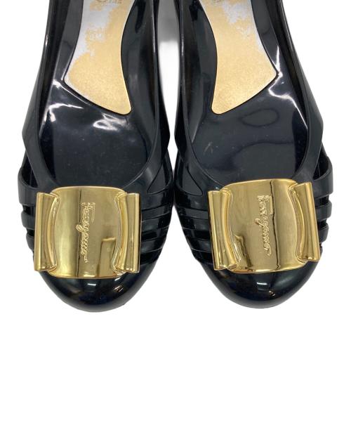 Salvatore Ferragamo（サルヴァトーレ フェラガモ）Salvatore Ferragamo (サルヴァトーレ フェラガモ) ラバーパンプス ブラック サイズ:6の古着・服飾アイテム