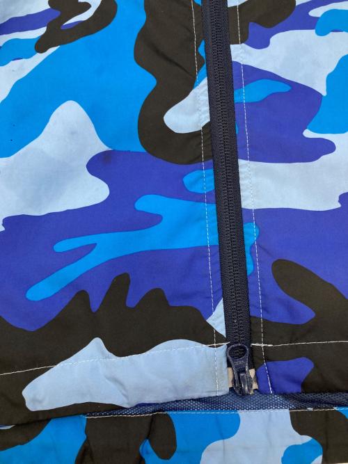 F.C.R.B.（エフシーレアルブリストル）F.C.R.B. (エフシーレアルブリストル) CAMOUFLAGE PRACTICE JAKET ブルー サイズ:Sの古着・服飾アイテム