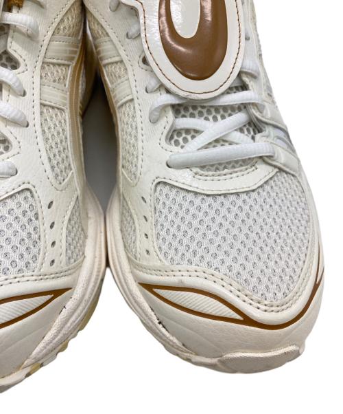 asics（アシックス）asics (アシックス) GEL-KAYANO 14 ホワイト×ベージュ サイズ:UK8の古着・服飾アイテム