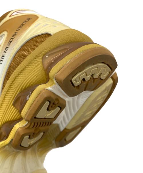 asics（アシックス）asics (アシックス) GEL-KAYANO 14 ホワイト×ベージュ サイズ:UK8の古着・服飾アイテム