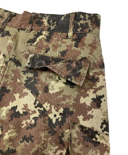 イタリア軍（イタリアグン）イタリア軍 (イタリアグン) ［古着］ベジタトカモ カーゴパンツ カーキ サイズ:48の古着・服飾アイテム