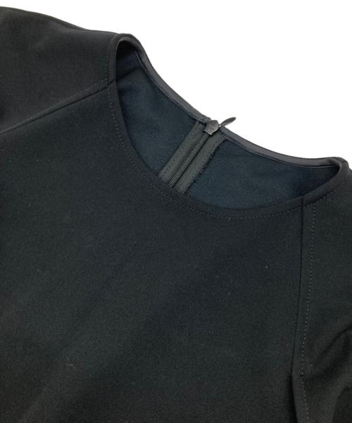 LE PHIL（ル フィル）LE PHIL (ル フィル) ケープドレス ブラック サイズ:FREEの古着・服飾アイテム