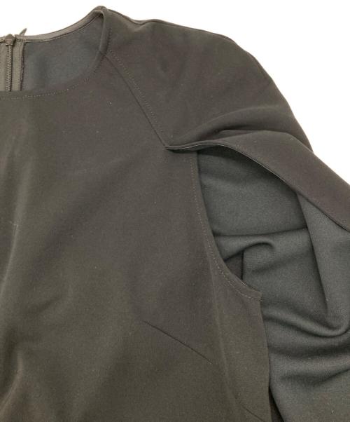 LE PHIL（ル フィル）LE PHIL (ル フィル) ケープドレス ブラック サイズ:FREEの古着・服飾アイテム