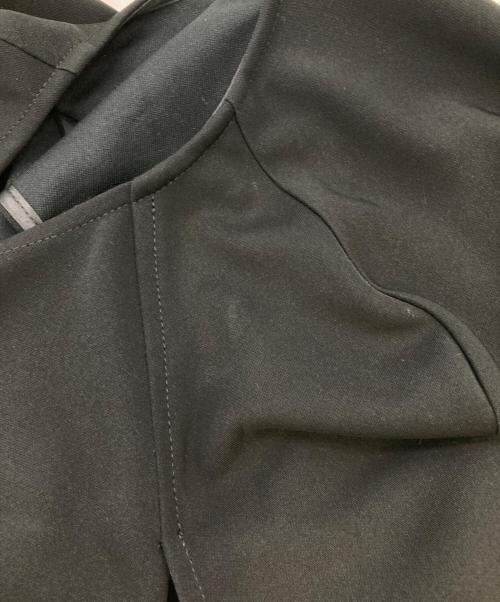 LE PHIL（ル フィル）LE PHIL (ル フィル) ケープドレス ブラック サイズ:FREEの古着・服飾アイテム