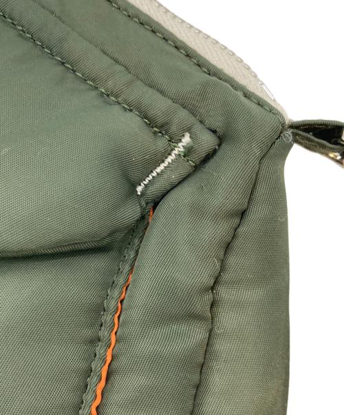 OMMO（オーエムエムオー）OMMO (オーエムエムオー) 2WAY MA-1 DETAIL BAG オリーブの古着・服飾アイテム