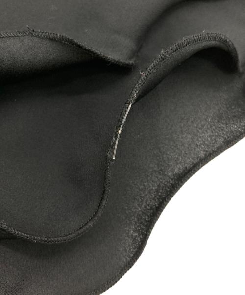 JENNE（ジェンヌ）JENNE (ジェンヌ) Vネックフラワーメローケープ ブラック サイズ:Sの古着・服飾アイテム