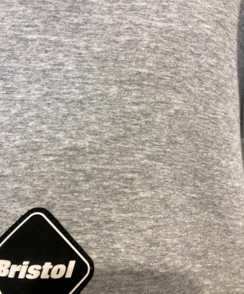 F.C.Real Bristol（エフシーレアルブリストル）F.C.Real Bristol (エフシーレアルブリストル) TECH SWEAT TEAM BAGGY HOODIE グレー サイズ:Sの古着・服飾アイテム