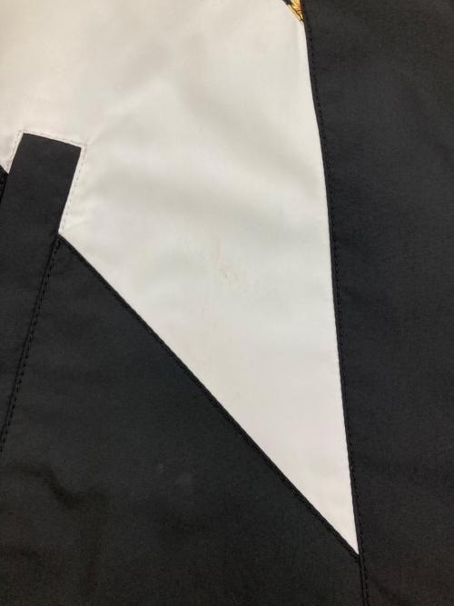 VERSACE（ヴェルサーチェ）VERSACE (ヴェルサーチェ) バロックプリントジップアップトラックジャケット ブラック×ホワイト サイズ:44の古着・服飾アイテム