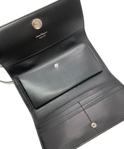 Salvatore Ferragamo（サルヴァトーレ フェラガモ）Salvatore Ferragamo (サルヴァトーレ フェラガモ) ヴァラリボングリッターショルダーウォレットの古着・服飾アイテム
