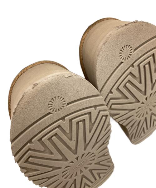 UGG（アグ）UGG (アグ) FUNKETTE ベージュ サイズ:UK5の古着・服飾アイテム