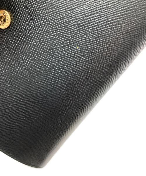 PRADA（プラダ）PRADA (プラダ) サフィアーノレザー コンパクトウォレット ブラックの古着・服飾アイテム