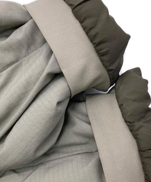 ARC'TERYX（アークテリクス）ARC'TERYX (アークテリクス) ATOM AR HOODY ベージュ サイズ:XLの古着・服飾アイテム