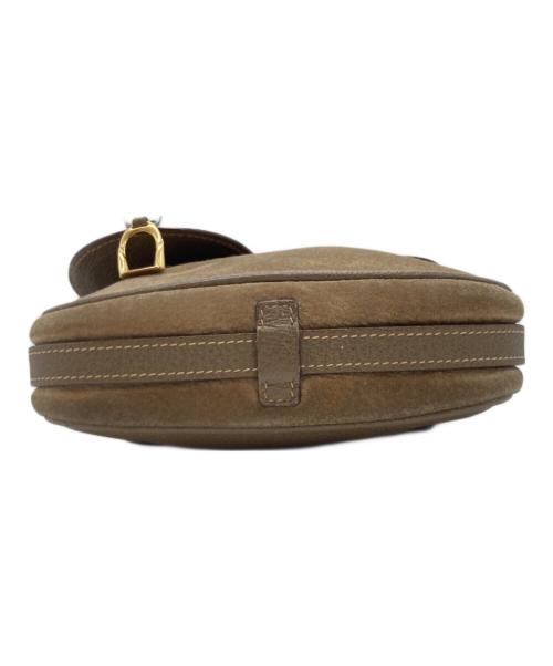 GUCCI（グッチ）GUCCI (グッチ) スウェードレザーショルダーバッグ ベージュの古着・服飾アイテム