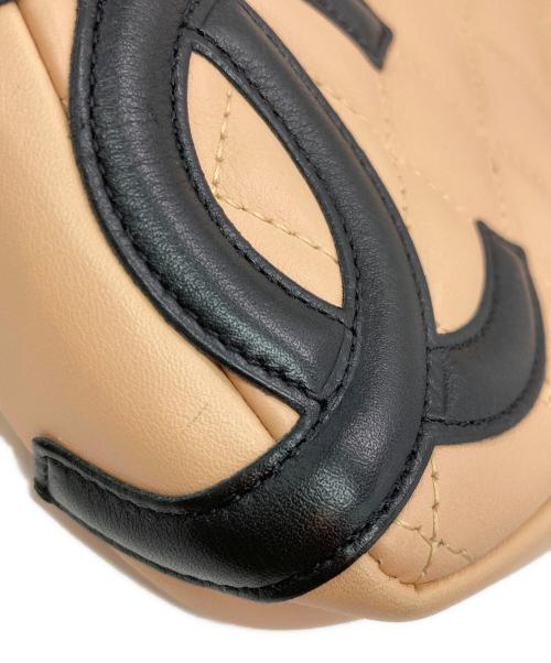 CHANEL（シャネル）CHANEL (シャネル) カンボンココマークワンショルダーバッグ ベージュ×ブラックの古着・服飾アイテム