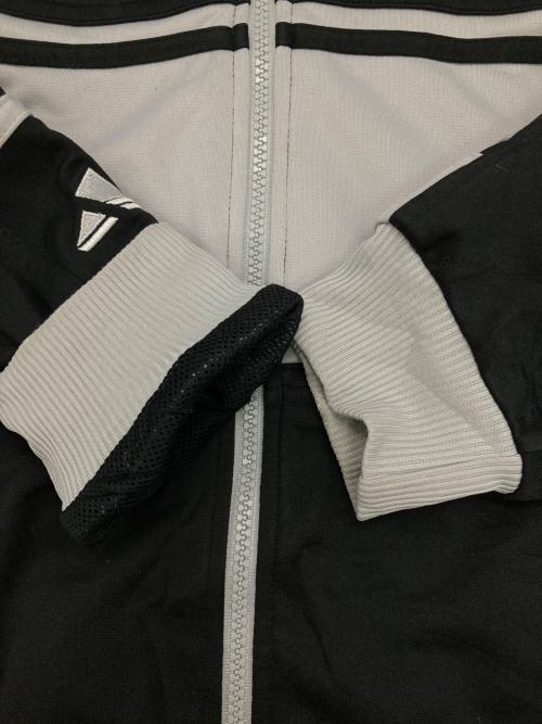 adidas（アディダス）adidas (アディダス) ［古着］トラックジャケット ブラック×グレー サイズ:Oの古着・服飾アイテム