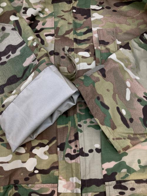 U.S.ARMY（ユーエスアーミー）U.S.ARMY (ユーエスアーミー) [古着]APECS GORE-TEX PARKA オリーブ サイズ:Ｍの古着・服飾アイテム