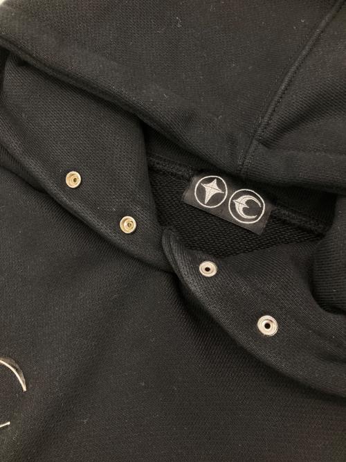 THUG CLUB（サグ クラブ）THUG CLUB (サグ クラブ) ARMOR HOODIE ブラック サイズ:Mの古着・服飾アイテム