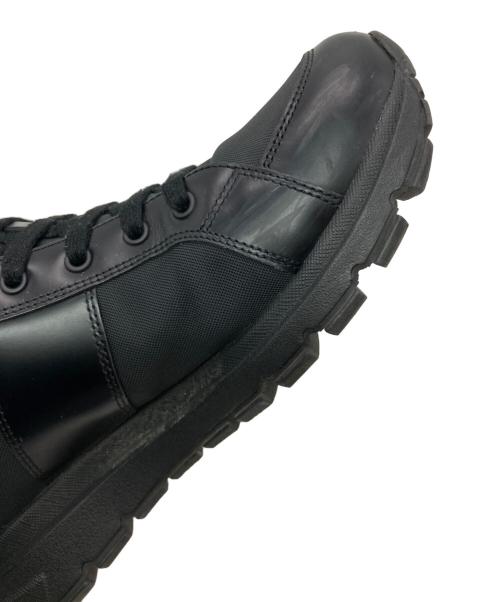 PRADA（プラダ）PRADA (プラダ) RE-NYLONレザーハイカットスニーカー ブラック サイズ:8の古着・服飾アイテム