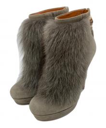 GUCCI（グッチ）の古着「ファーヒールブーツ」｜グレー