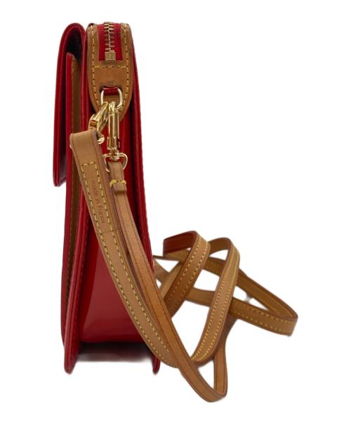 LOUIS VUITTON（ルイ ヴィトン）LOUIS VUITTON (ルイ ヴィトン) モノグラム・ヴェルニショルダーバッグ ルージュの古着・服飾アイテム