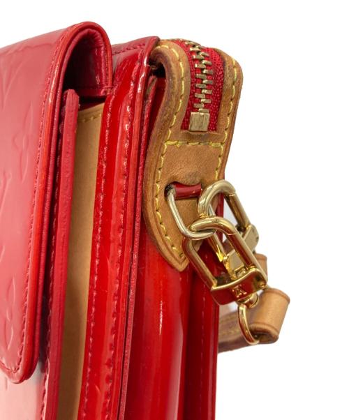 LOUIS VUITTON（ルイ ヴィトン）LOUIS VUITTON (ルイ ヴィトン) モノグラム・ヴェルニショルダーバッグ ルージュの古着・服飾アイテム