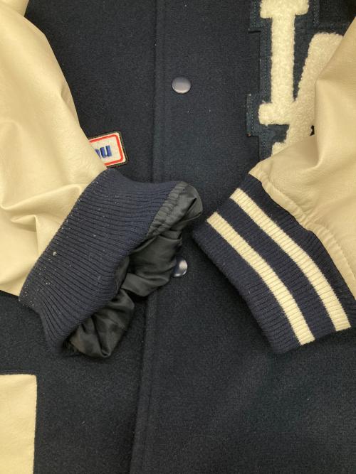 PERUSHU（ペルーシュ）PERUSHU (ペルーシュ) MLB (エムエルビー) スタジャン ネイビー サイズ:LLの古着・服飾アイテム