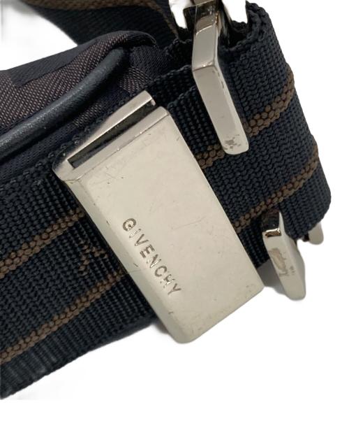 GIVENCHY（ジバンシィ）GIVENCHY (ジバンシィ) 4G総柄ショルダーバッグ ブラウンの古着・服飾アイテム