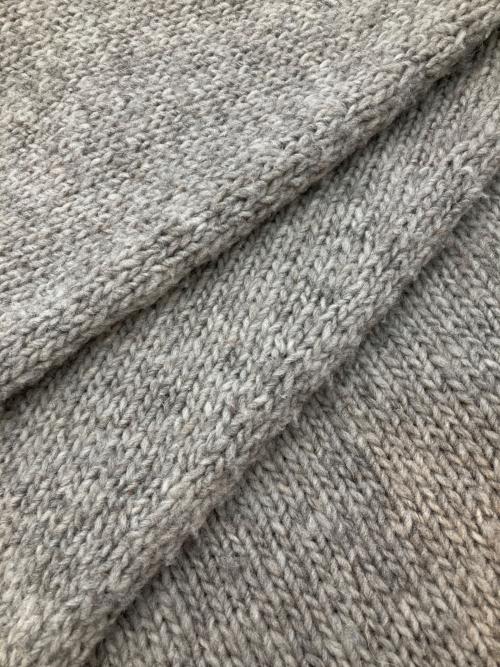 KAGURE（カグレ）KAGURE (カグレ) ペルーボートネックニット ベージュ サイズ:Mの古着・服飾アイテム