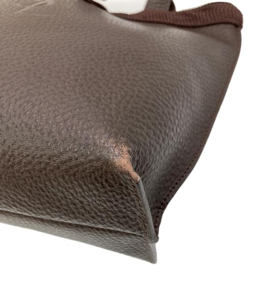 Yves Saint Laurent（イヴサンローラン）Yves Saint Laurent (イヴサンローラン) 型押しレザーハンドバッグ ブラウンの古着・服飾アイテム