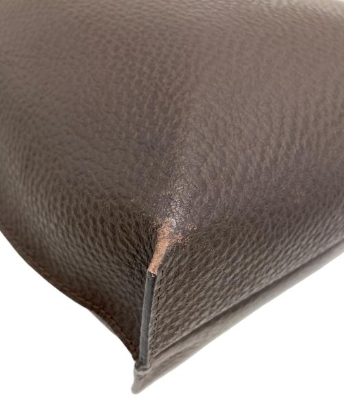 Yves Saint Laurent（イヴサンローラン）Yves Saint Laurent (イヴサンローラン) 型押しレザーハンドバッグ ブラウンの古着・服飾アイテム