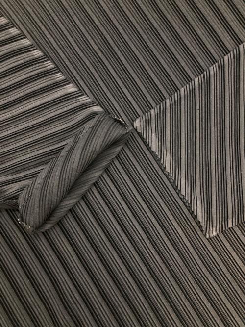 PLEATS PLEASE（プリーツプリーズ）PLEATS PLEASE (プリーツプリーズ) プリーツブラウス ブラック サイズ:3の古着・服飾アイテム