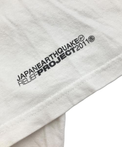 stussy（ステューシー）stussy (ステューシー) FRAGMENT DESIGN (フラグメントデザイン) ONE WORLD ONE LOVE ONE HEART TEE ホワイト サイズ:XLの古着・服飾アイテム