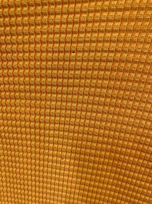 me ISSEY MIYAKE（ミーイッセイ ミヤケ）me ISSEY MIYAKE (ミーイッセイ ミヤケ) プリーツシャツ イエロー サイズ:FREEの古着・服飾アイテム