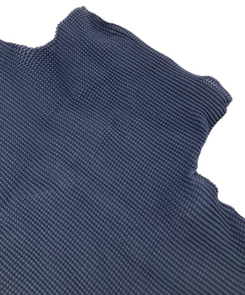 me ISSEY MIYAKE（ミーイッセイ ミヤケ）me ISSEY MIYAKE (ミーイッセイ ミヤケ) プリーツハイネックカットソー グレー サイズ:Freeの古着・服飾アイテム