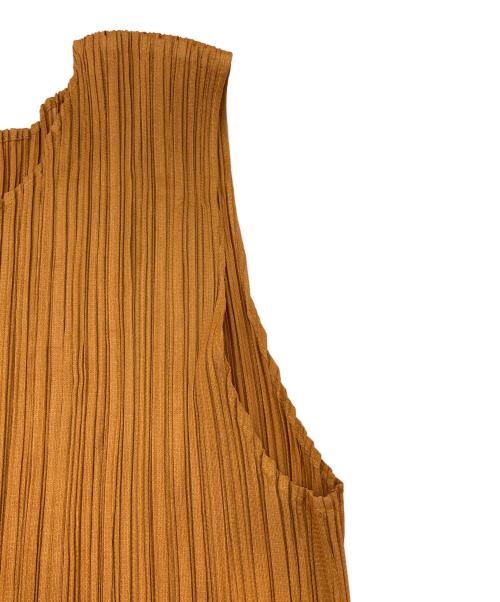 ISSEY MIYAKE（イッセイミヤケ）ISSEY MIYAKE (イッセイミヤケ) プリーツワンピース ブラウン サイズ:3の古着・服飾アイテム