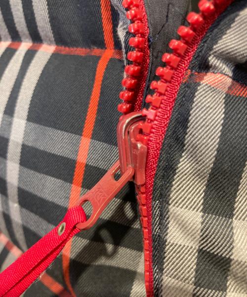 BURBERRY（バーバリー）BURBERRY (バーバリー) リバーシブル ダウンベスト ネイビー サイズ:LAの古着・服飾アイテム