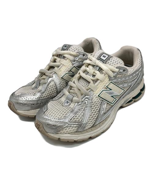 NEW BALANCE（ニューバランス）NEW BALANCE (ニューバランス) M1906REE シルバー×ホワイト サイズ:US6の古着・服飾アイテム