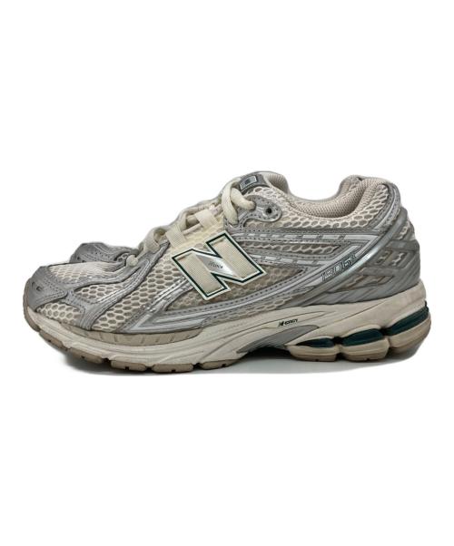 NEW BALANCE（ニューバランス）NEW BALANCE (ニューバランス) M1906REE シルバー×ホワイト サイズ:US6の古着・服飾アイテム
